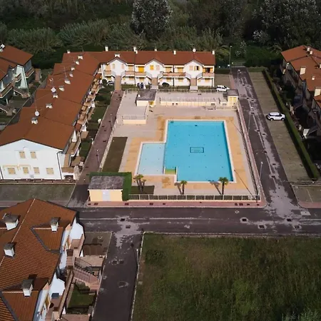 Seaside Family Flat With Terrace-beahost Apartament *